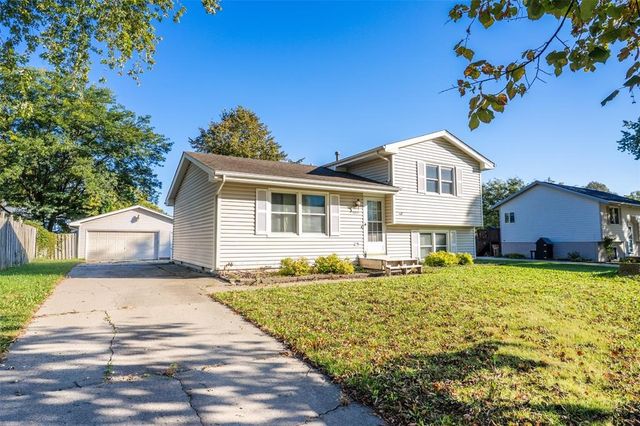 1005 6th Street NW, Altoona, IA 50009