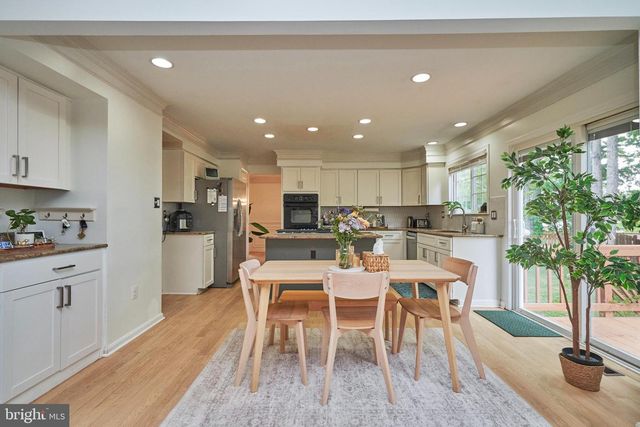 20952 HOLLYBERRY CT, Ashburn, VA 20147