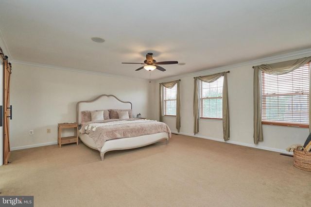 20952 HOLLYBERRY CT, Ashburn, VA 20147