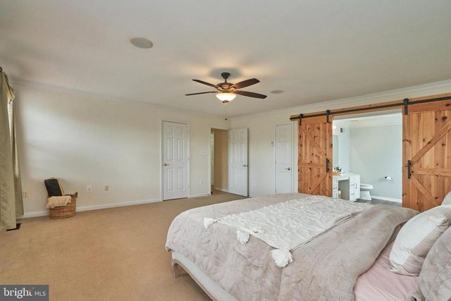 20952 HOLLYBERRY CT, Ashburn, VA 20147