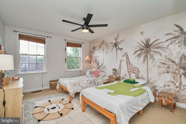 20952 HOLLYBERRY CT, Ashburn, VA 20147