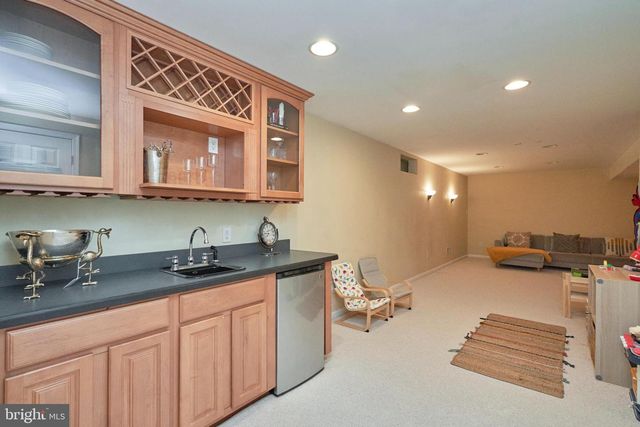 20952 HOLLYBERRY CT, Ashburn, VA 20147