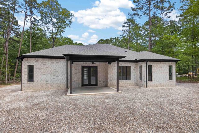 21 Casino Circle, Hot Springs Village, AR 71909