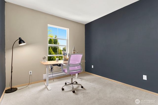 1736 E 39th St, Tacoma, WA 98404