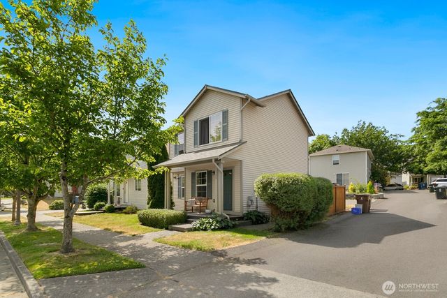 1736 E 39th St, Tacoma, WA 98404