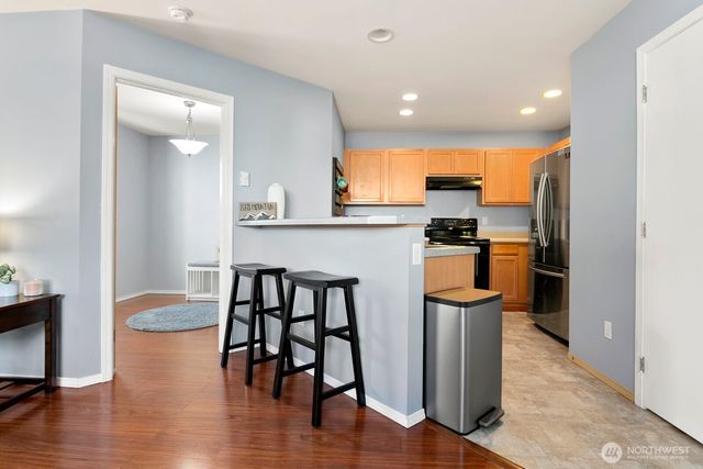 1736 E 39th St, Tacoma, WA 98404