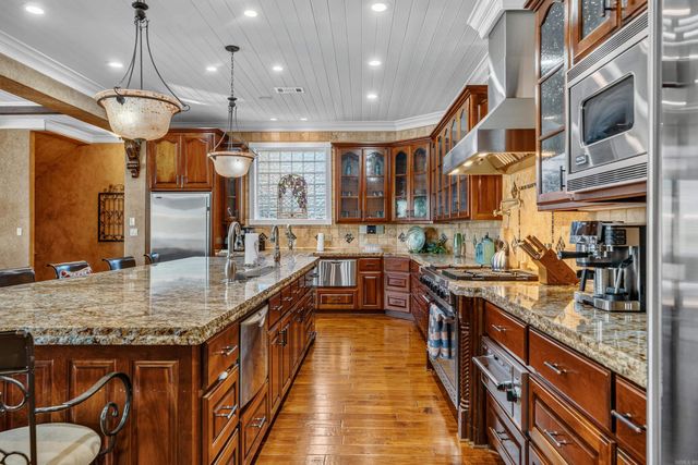331 Paradise Point, Hot Springs, AR 71913