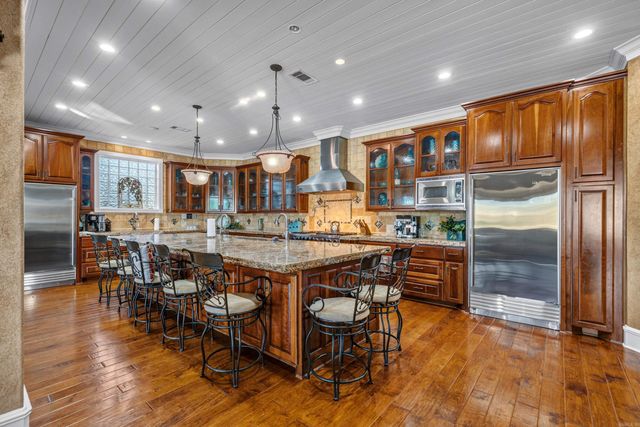 331 Paradise Point, Hot Springs, AR 71913