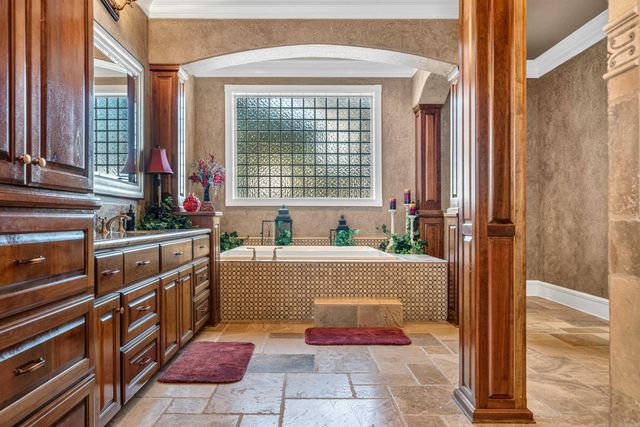 331 Paradise Point, Hot Springs, AR 71913