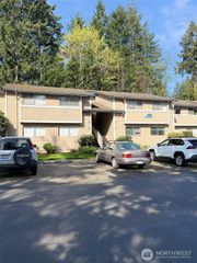 17527 149th Avenue SE #B2, Renton, WA 98058