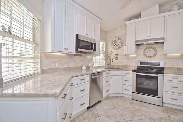 3890 LYNDHURST COURT, Sarasota, FL 34235