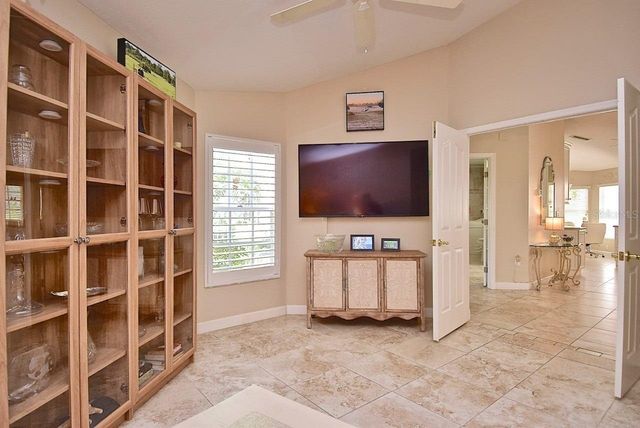 3890 LYNDHURST COURT, Sarasota, FL 34235