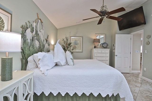 3890 LYNDHURST COURT, Sarasota, FL 34235