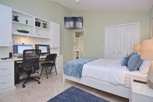 3890 LYNDHURST COURT, Sarasota, FL 34235