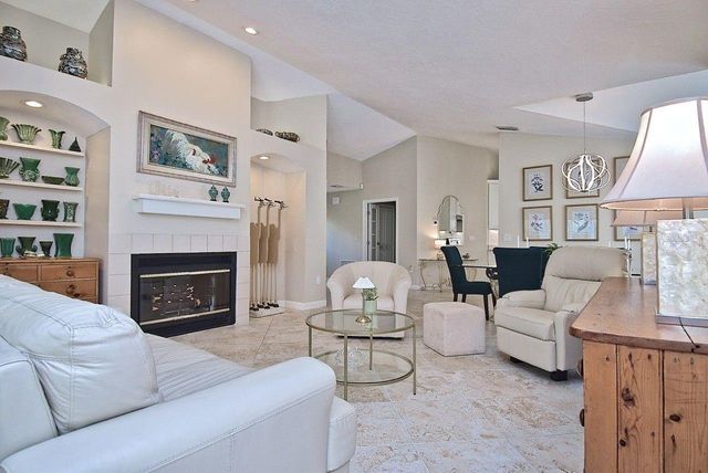 3890 LYNDHURST COURT, Sarasota, FL 34235