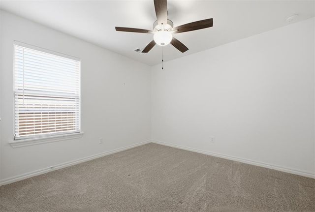 5509 Santa Lucia Drive, Mustang, OK 73064