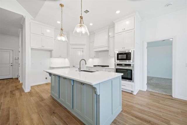 5509 Santa Lucia Drive, Mustang, OK 73064