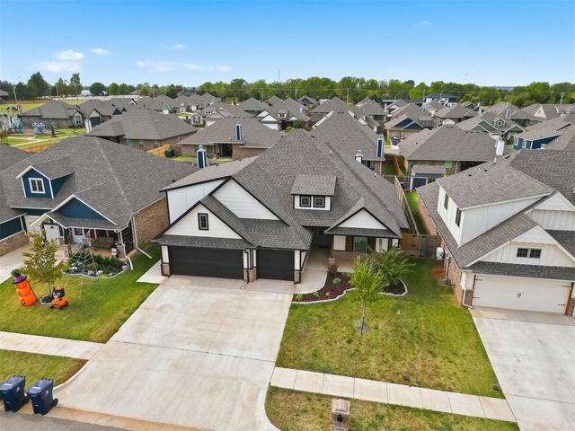 5509 Santa Lucia Drive, Mustang, OK 73064