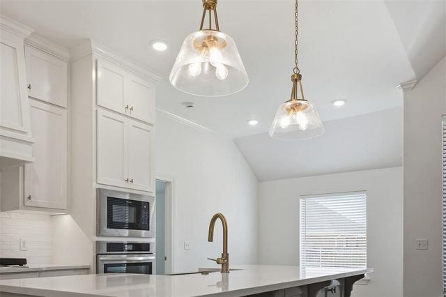 5509 Santa Lucia Drive, Mustang, OK 73064