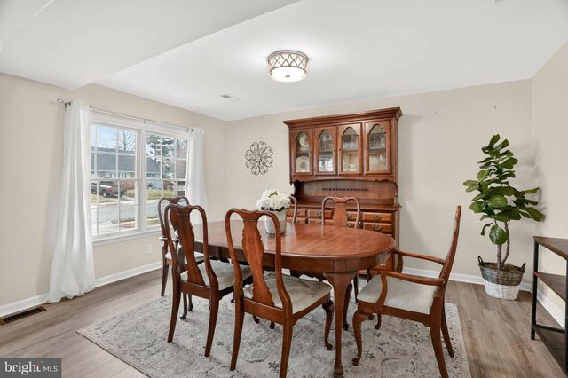 11 COUNTRY CLUB DR, Glen Burnie, MD 21060