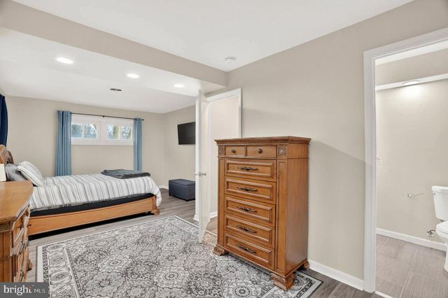 11 COUNTRY CLUB DR, Glen Burnie, MD 21060