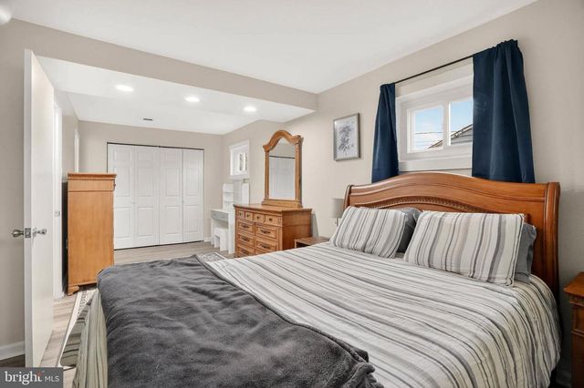 11 COUNTRY CLUB DR, Glen Burnie, MD 21060