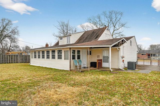 11 COUNTRY CLUB DR, Glen Burnie, MD 21060