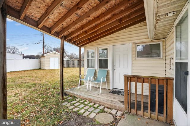 11 COUNTRY CLUB DR, Glen Burnie, MD 21060