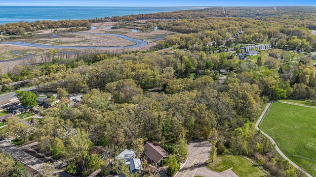 816 & 820 E Indiana Circle, New Buffalo, MI 49117