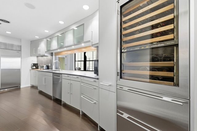 9 W Broadway 618, Boston, MA 02127