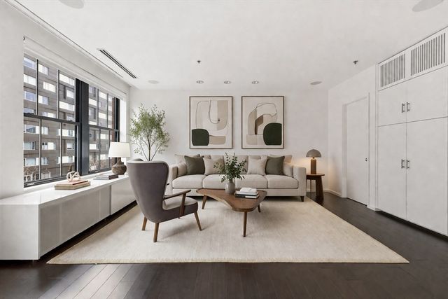 9 W Broadway 618, Boston, MA 02127