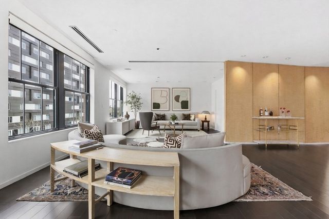 9 W Broadway 618, Boston, MA 02127