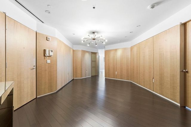 9 W Broadway 618, Boston, MA 02127