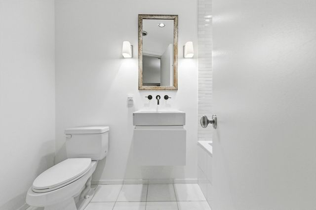 9 W Broadway 618, Boston, MA 02127