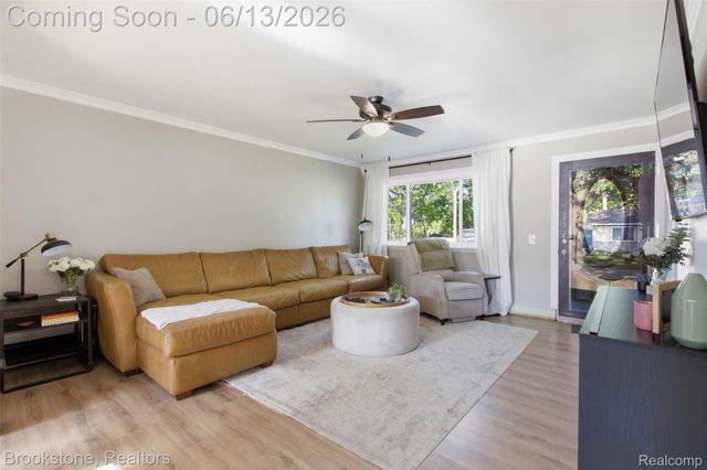 520 May Road, Rochester Hills, MI 48307