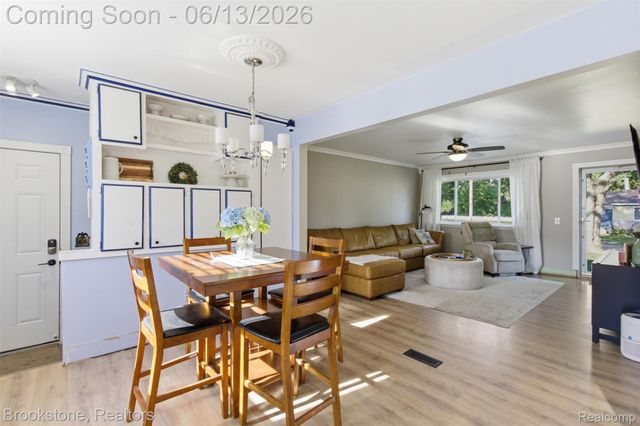 520 May Road, Rochester Hills, MI 48307