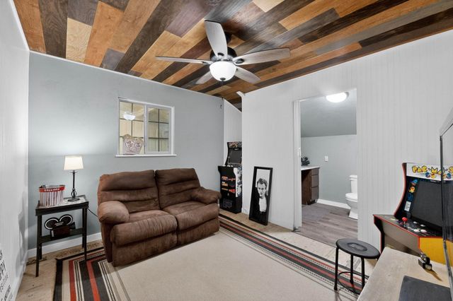 2800 County Road 2905, Dodd City, TX 75438