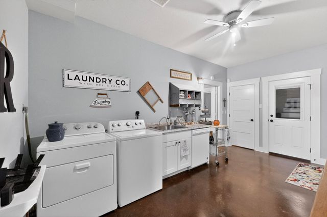 2800 County Road 2905, Dodd City, TX 75438