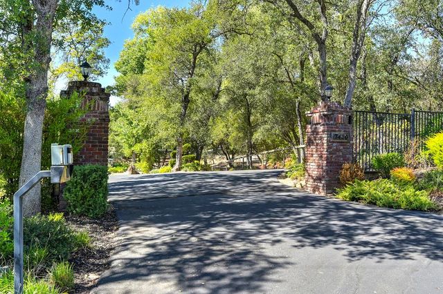 7450 Shadow Oaks Ln, Granite Bay, CA 95746