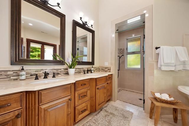 7450 Shadow Oaks Ln, Granite Bay, CA 95746