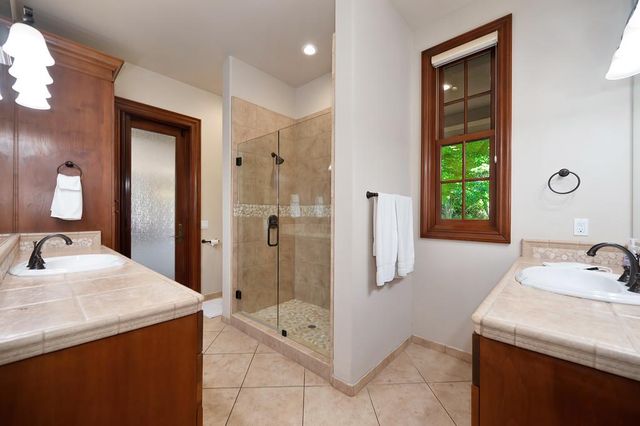 7450 Shadow Oaks Ln, Granite Bay, CA 95746