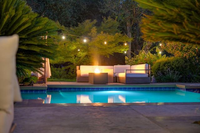 7450 Shadow Oaks Ln, Granite Bay, CA 95746