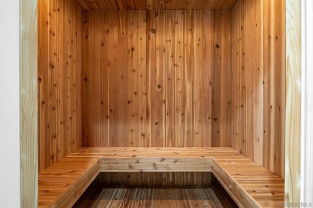 7630 Iluminado, San Diego, CA 92127