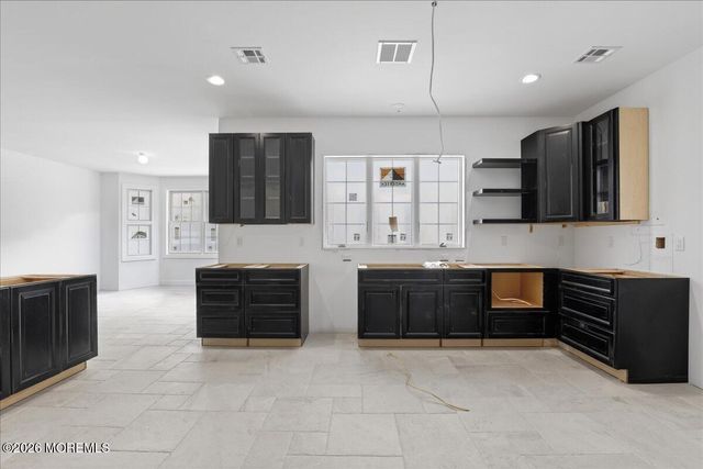 10 Cook Court, Millstone, NJ 08535