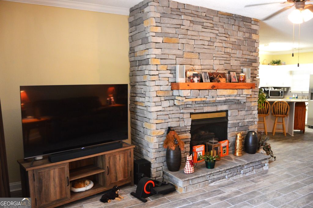 20 Gleneagle Court 102A, Clayton, GA 30525 — photo 3