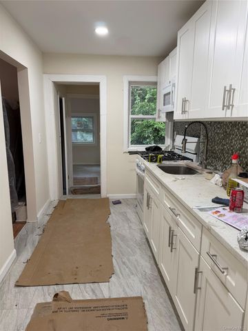 30-21 37th Street, Astoria, NY 11103