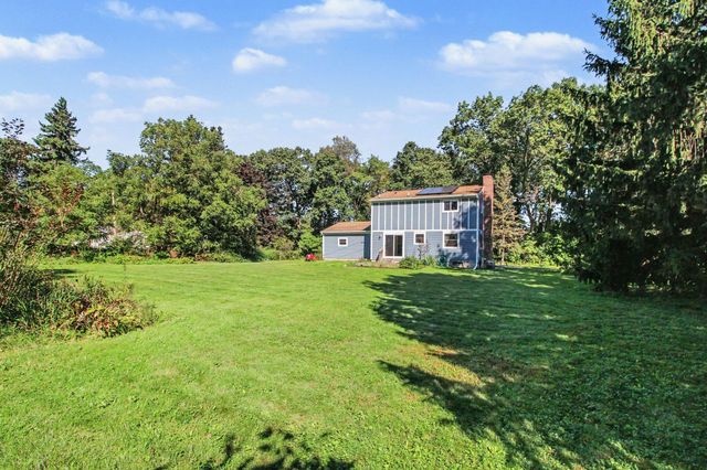 2705 Jennings Road, Whitmore Lake, MI 48189
