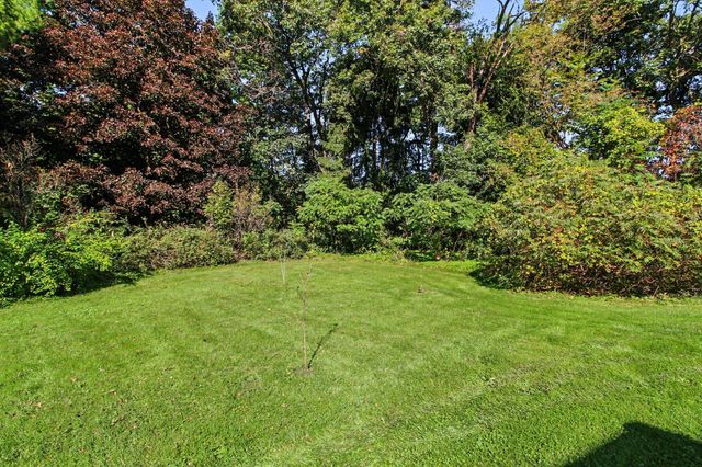 2705 Jennings Road, Whitmore Lake, MI 48189