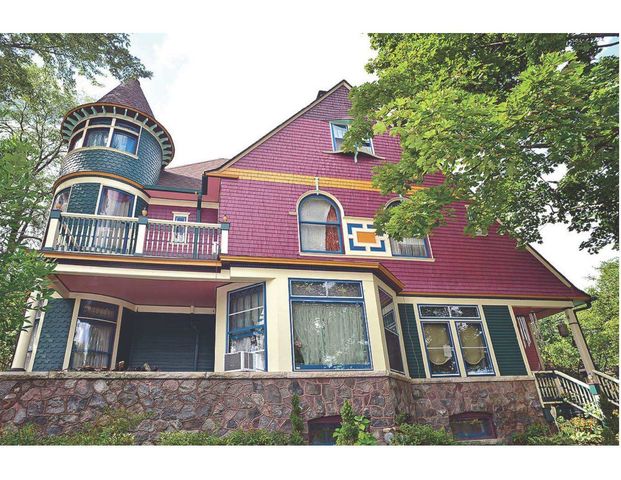 600 E Chicago Street, Elgin, IL 60120
