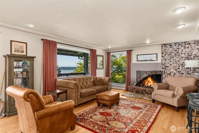 5027 Varco Road NE, Tacoma, WA 98422